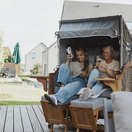 Familienhaus Mit Terrasse Auf Ruegen *