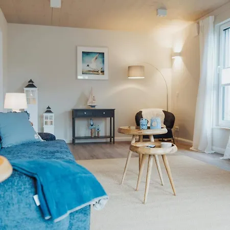 Familienhaus Mit Terrasse Auf Ruegen 펜션 사가드