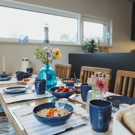 Familienhaus Mit Terrasse Auf Ruegen Prázdninový dům Sagard