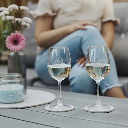 Familienhaus Mit Terrasse Auf Ruegen 펜션